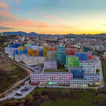 Modern Apartment In Tirana Buitenkant foto