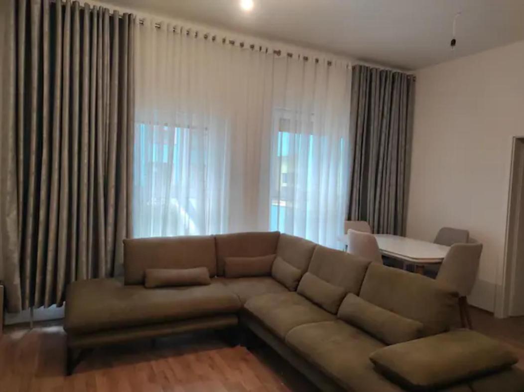 Modern Apartment In Tirana Buitenkant foto